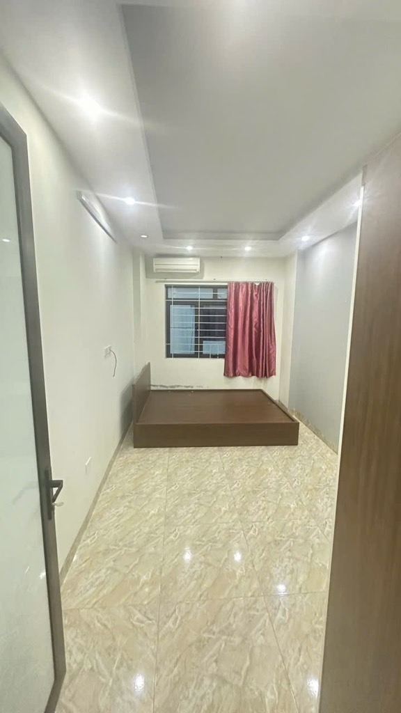 NHÀ ĐẸP GẦN UBND QUẬN BẮC TỪ LIÊM – Ô TÔ ĐỖ CỔNG – GIÁ 5,5 TỶ.